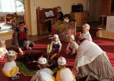 Širdukai žaidžia teatrą