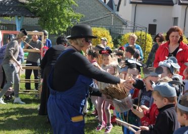 Žaidžiame pasaką