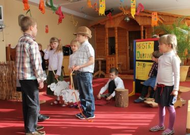 Linelių gr. vaikų teatrinis žaidimas