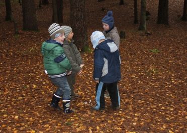 Žuvyčių gr. išvyka į mišką