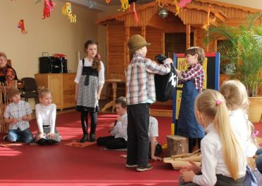 Linelių gr. vaikų teatrinis žaidimas