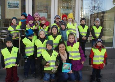 Priešmokyklinukų išvyka į miesto biblioteką ir knygyną