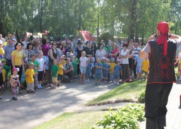 Džiaugsmo ir labdaros renginys KARTU SU ŠEIMA